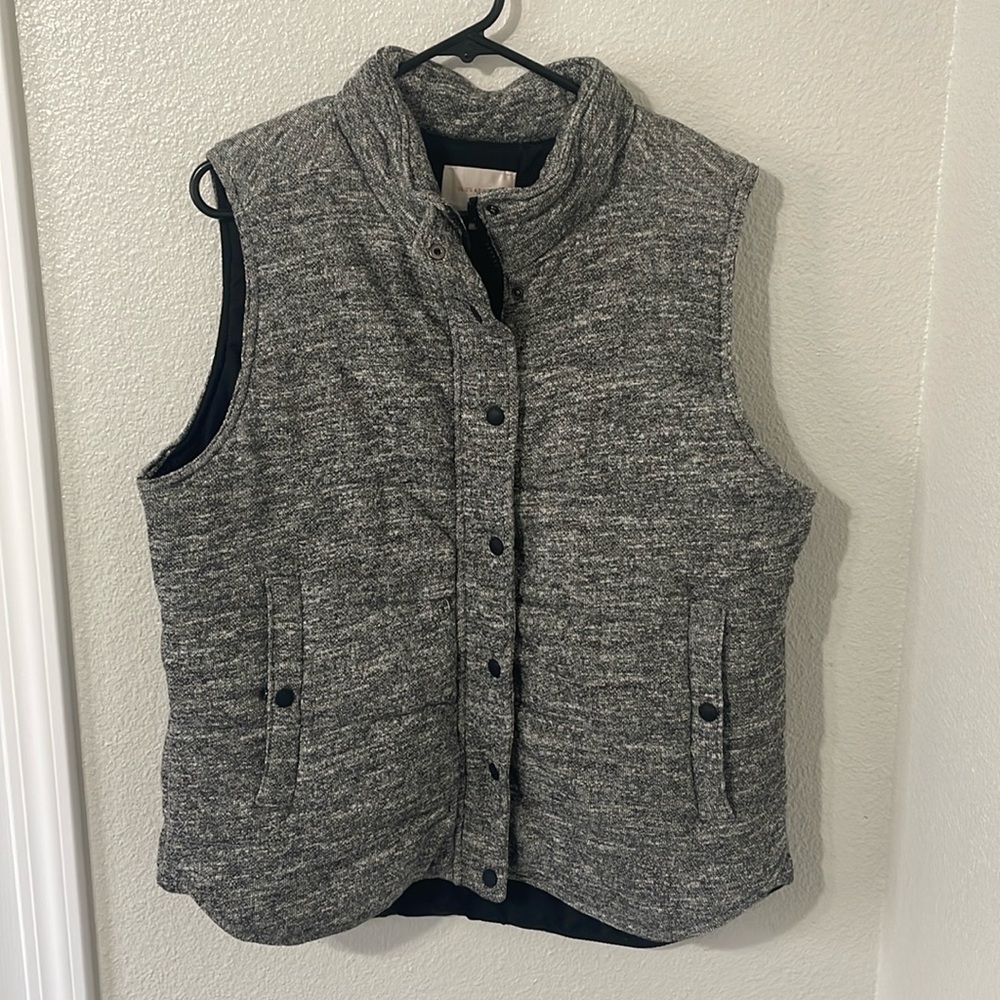 Skies are blue XL vest